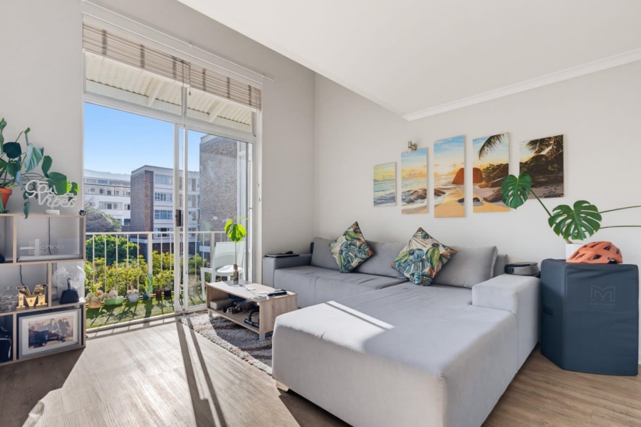 1 Bedroom Property for Sale in Gardens Western Cape